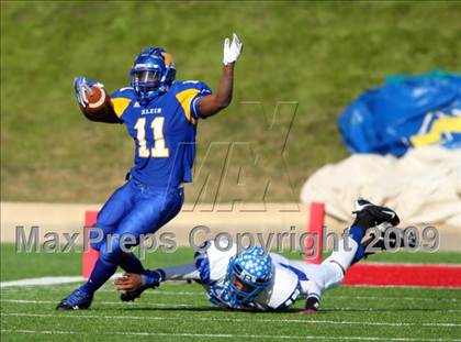 Thumbnail 3 in Tyler vs. Klein (Texas 5A Region 2 Playoffs) photogallery.