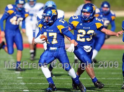 Thumbnail 3 in Tyler vs. Klein (Texas 5A Region 2 Playoffs) photogallery.