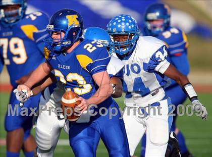 Thumbnail 2 in Tyler vs. Klein (Texas 5A Region 2 Playoffs) photogallery.