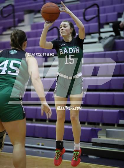 Thumbnail 1 in Kings Christian vs Badin (Classic in the City) photogallery.