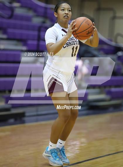 Thumbnail 3 in Kings Christian vs Badin (Classic in the City) photogallery.