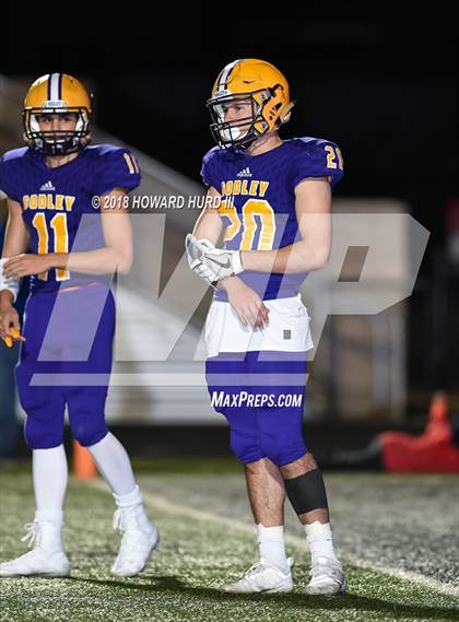 Thumbnail 3 in Godley vs. Graham (UIL 4A Division 2 Bi-District Playoff) photogallery.