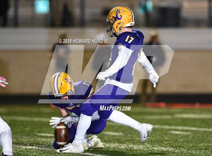 Thumbnail 2 in Godley vs. Graham (UIL 4A Division 2 Bi-District Playoff) photogallery.