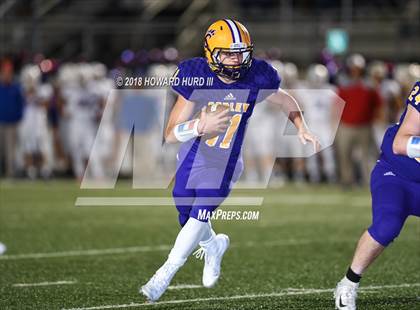 Thumbnail 1 in Godley vs. Graham (UIL 4A Division 2 Bi-District Playoff) photogallery.