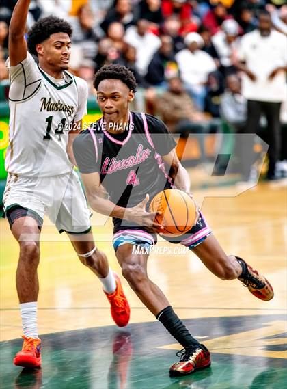 Thumbnail 3 in Monterey Trail vs. Lincoln (CIF SJS D1 Semifinal) photogallery.