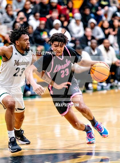 Thumbnail 2 in Monterey Trail vs. Lincoln (CIF SJS D1 Semifinal) photogallery.