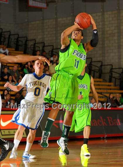 Thumbnail 2 in St. Bernard vs. Ribet Academy (CIF SS D5AA Final) photogallery.