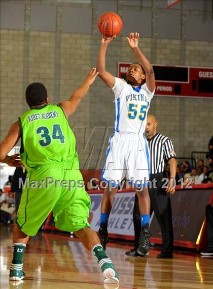 Thumbnail 2 in St. Bernard vs. Ribet Academy (CIF SS D5AA Final) photogallery.