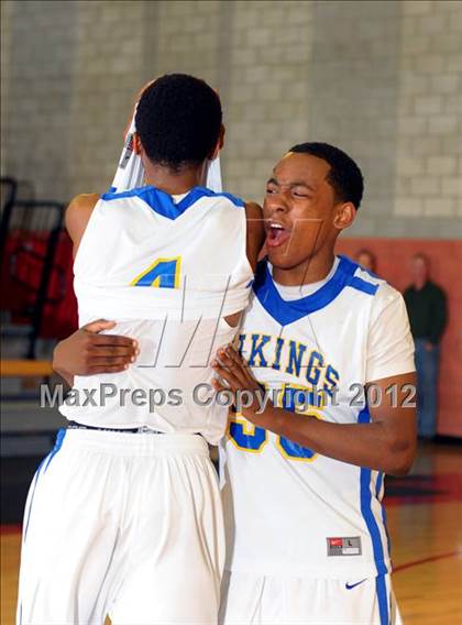 Thumbnail 2 in St. Bernard vs. Ribet Academy (CIF SS D5AA Final) photogallery.