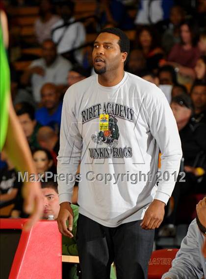 Thumbnail 3 in St. Bernard vs. Ribet Academy (CIF SS D5AA Final) photogallery.