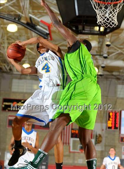 Thumbnail 3 in St. Bernard vs. Ribet Academy (CIF SS D5AA Final) photogallery.