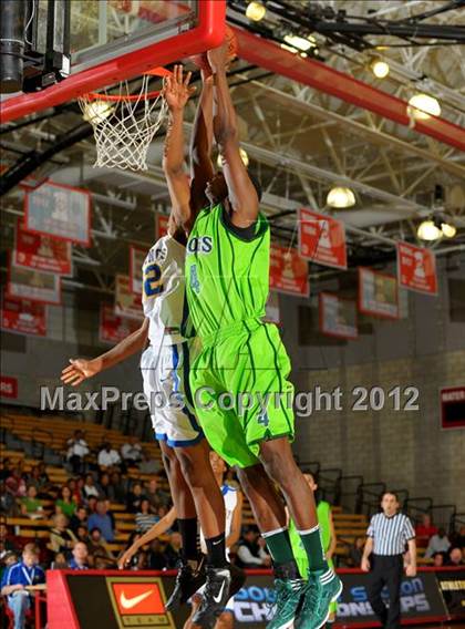 Thumbnail 2 in St. Bernard vs. Ribet Academy (CIF SS D5AA Final) photogallery.