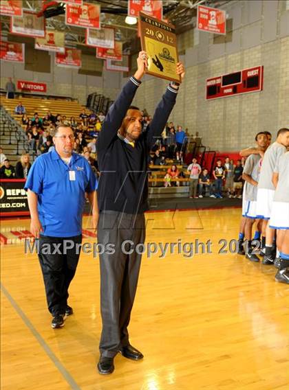 Thumbnail 3 in St. Bernard vs. Ribet Academy (CIF SS D5AA Final) photogallery.