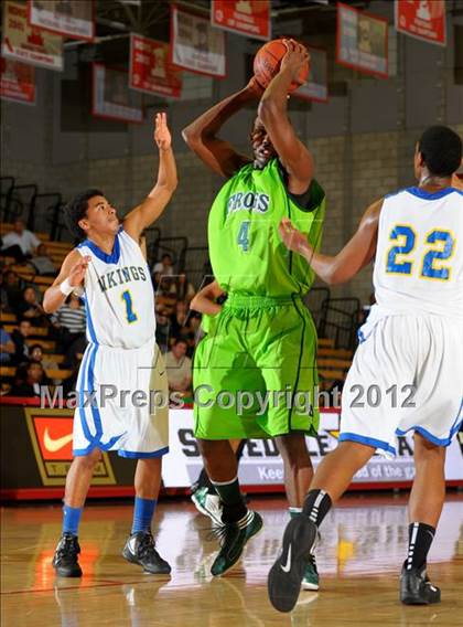 Thumbnail 3 in St. Bernard vs. Ribet Academy (CIF SS D5AA Final) photogallery.