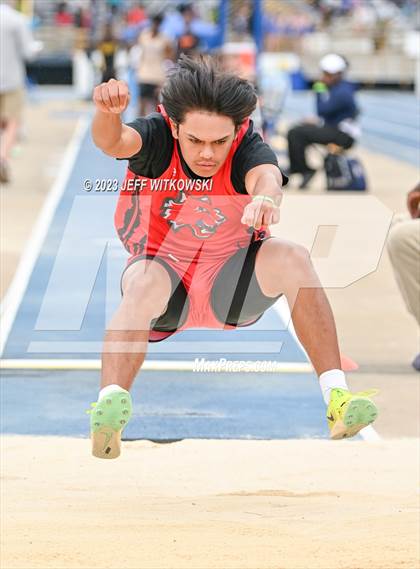 Thumbnail 1 in NCHSAA 1A State Track & Field Championship photogallery.