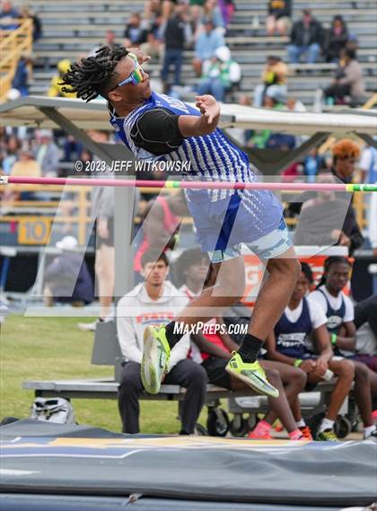 Thumbnail 2 in NCHSAA 1A State Track & Field Championship photogallery.