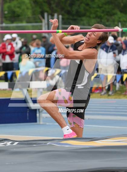 Thumbnail 3 in NCHSAA 1A State Track & Field Championship photogallery.