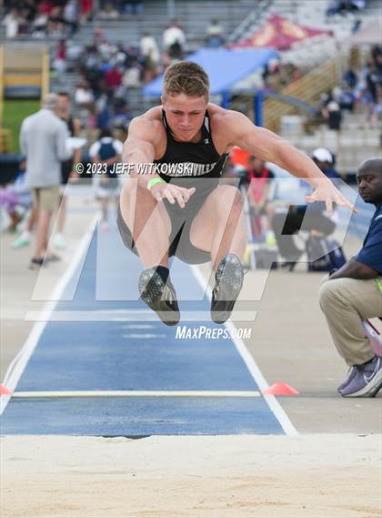Thumbnail 2 in NCHSAA 1A State Track & Field Championship photogallery.