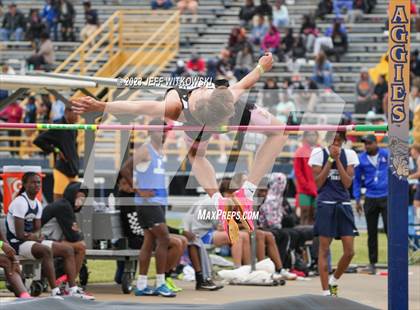 Thumbnail 2 in NCHSAA 1A State Track & Field Championship photogallery.