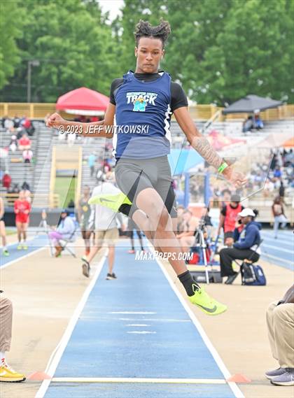 Thumbnail 3 in NCHSAA 1A State Track & Field Championship photogallery.