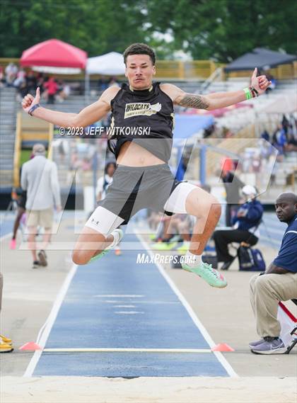 Thumbnail 3 in NCHSAA 1A State Track & Field Championship photogallery.