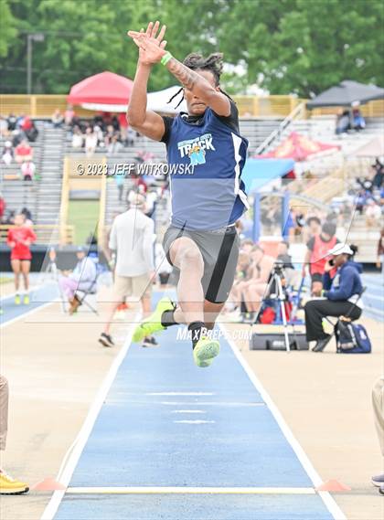 Thumbnail 2 in NCHSAA 1A State Track & Field Championship photogallery.