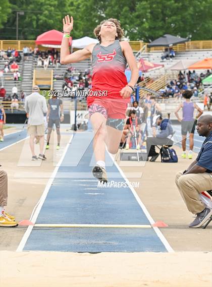 Thumbnail 3 in NCHSAA 1A State Track & Field Championship photogallery.