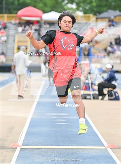 Thumbnail 2 in NCHSAA 1A State Track & Field Championship photogallery.