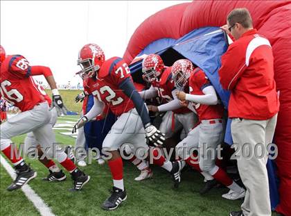Thumbnail 2 in Alief Taylor vs. Brazoswood (Texas 5A Region 3 Playoffs) photogallery.