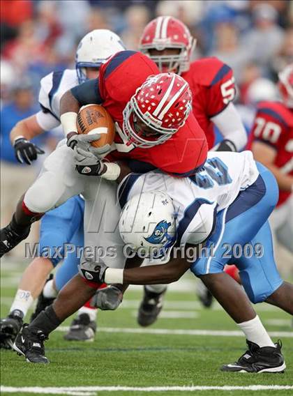 Thumbnail 1 in Alief Taylor vs. Brazoswood (Texas 5A Region 3 Playoffs) photogallery.