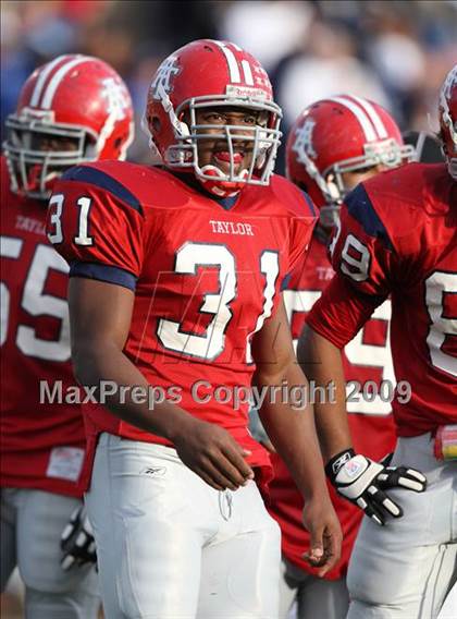 Thumbnail 2 in Alief Taylor vs. Brazoswood (Texas 5A Region 3 Playoffs) photogallery.