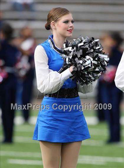 Thumbnail 3 in Alief Taylor vs. Brazoswood (Texas 5A Region 3 Playoffs) photogallery.