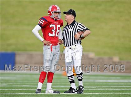 Thumbnail 1 in Alief Taylor vs. Brazoswood (Texas 5A Region 3 Playoffs) photogallery.