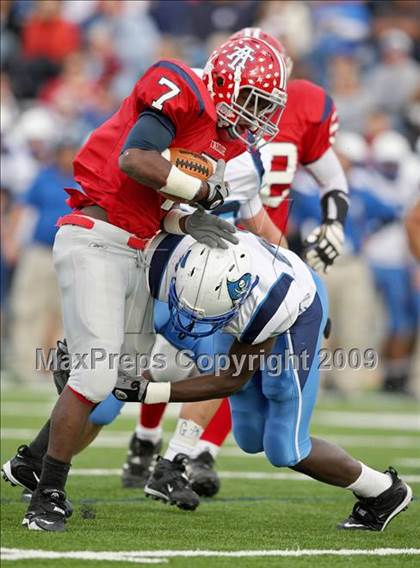 Thumbnail 3 in Alief Taylor vs. Brazoswood (Texas 5A Region 3 Playoffs) photogallery.