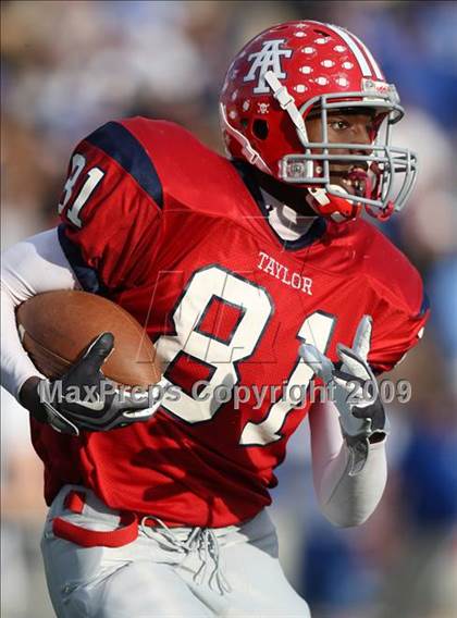 Thumbnail 2 in Alief Taylor vs. Brazoswood (Texas 5A Region 3 Playoffs) photogallery.