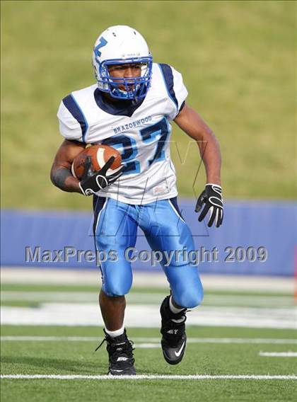 Thumbnail 2 in Alief Taylor vs. Brazoswood (Texas 5A Region 3 Playoffs) photogallery.