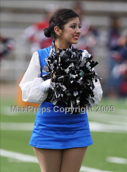 Thumbnail 1 in Alief Taylor vs. Brazoswood (Texas 5A Region 3 Playoffs) photogallery.