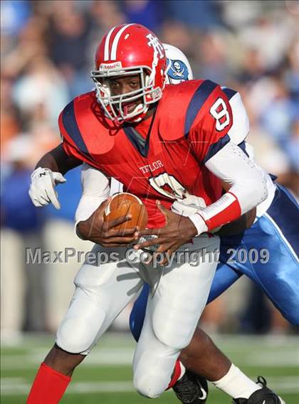 Thumbnail 2 in Alief Taylor vs. Brazoswood (Texas 5A Region 3 Playoffs) photogallery.