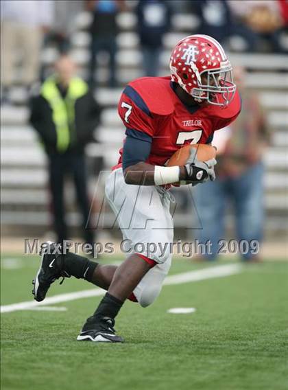 Thumbnail 3 in Alief Taylor vs. Brazoswood (Texas 5A Region 3 Playoffs) photogallery.