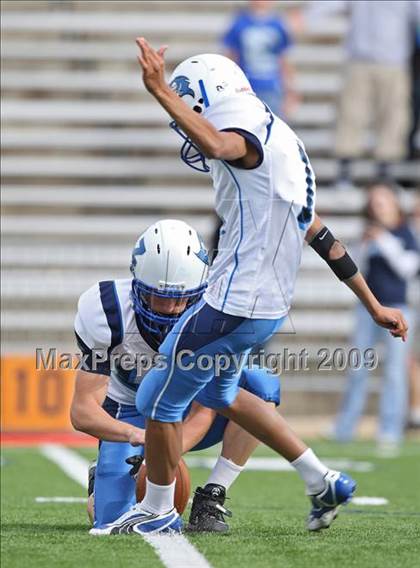 Thumbnail 1 in Alief Taylor vs. Brazoswood (Texas 5A Region 3 Playoffs) photogallery.