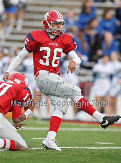 Thumbnail 3 in Alief Taylor vs. Brazoswood (Texas 5A Region 3 Playoffs) photogallery.