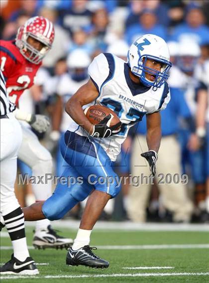 Thumbnail 2 in Alief Taylor vs. Brazoswood (Texas 5A Region 3 Playoffs) photogallery.