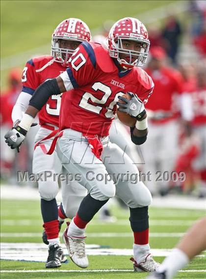 Thumbnail 2 in Alief Taylor vs. Brazoswood (Texas 5A Region 3 Playoffs) photogallery.