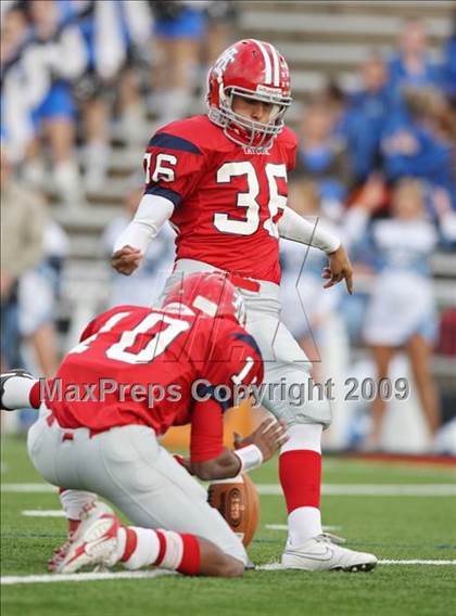 Thumbnail 1 in Alief Taylor vs. Brazoswood (Texas 5A Region 3 Playoffs) photogallery.