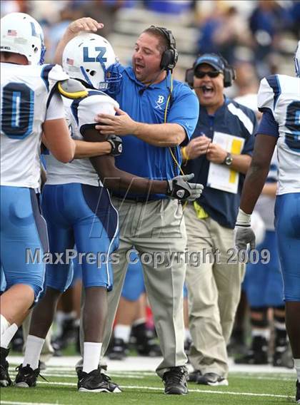 Thumbnail 3 in Alief Taylor vs. Brazoswood (Texas 5A Region 3 Playoffs) photogallery.