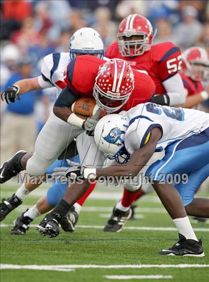 Thumbnail 3 in Alief Taylor vs. Brazoswood (Texas 5A Region 3 Playoffs) photogallery.