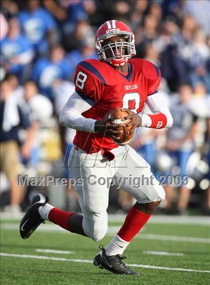 Thumbnail 2 in Alief Taylor vs. Brazoswood (Texas 5A Region 3 Playoffs) photogallery.