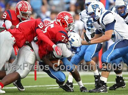 Thumbnail 3 in Alief Taylor vs. Brazoswood (Texas 5A Region 3 Playoffs) photogallery.
