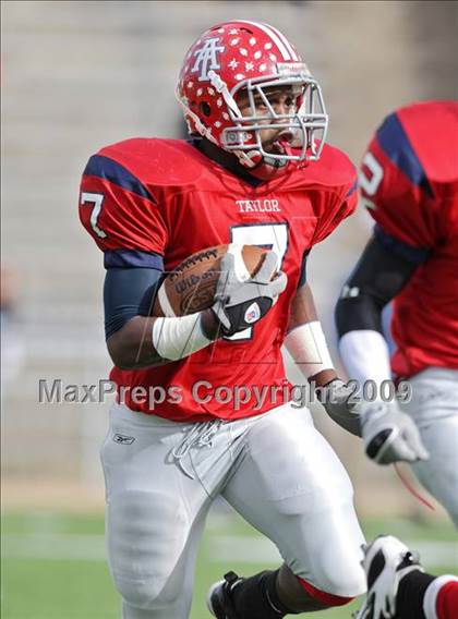 Thumbnail 2 in Alief Taylor vs. Brazoswood (Texas 5A Region 3 Playoffs) photogallery.
