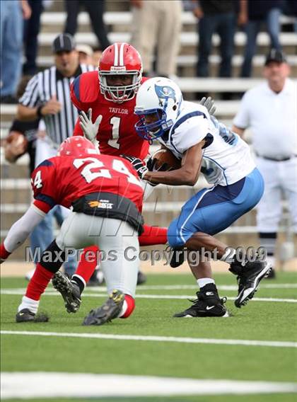 Thumbnail 1 in Alief Taylor vs. Brazoswood (Texas 5A Region 3 Playoffs) photogallery.